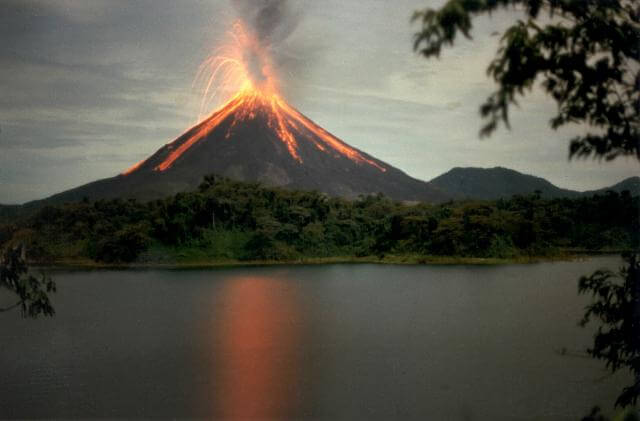 Arenal, Costa Rica, vigiljournal.com